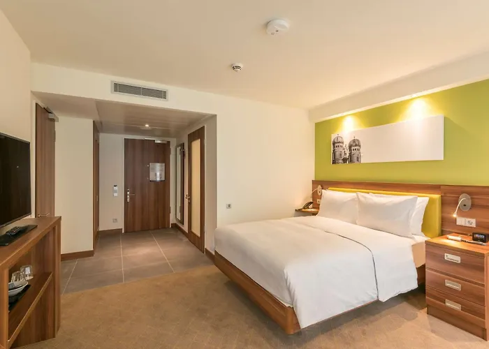 Hampton By Hilton Munich City West