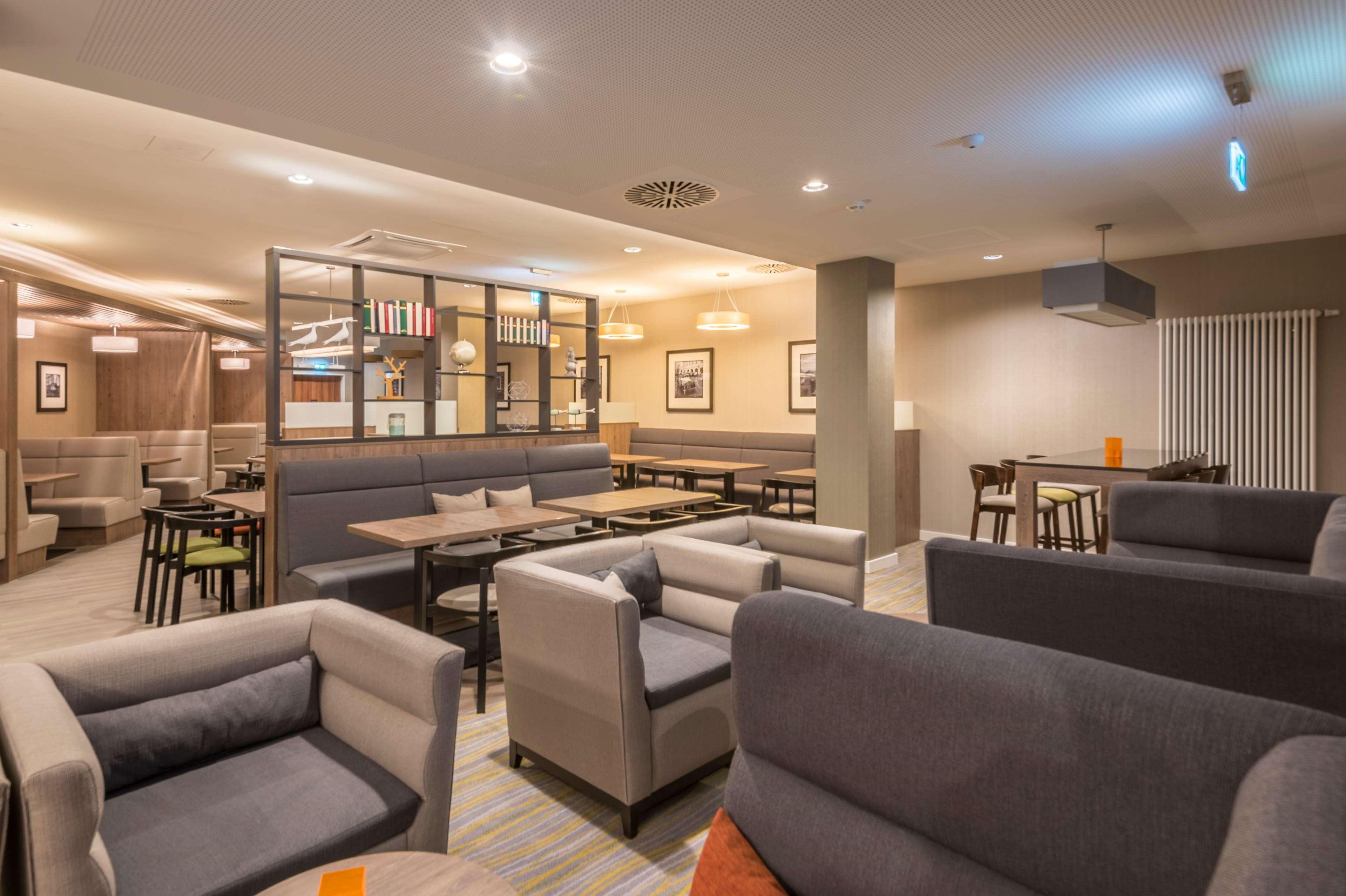 Hampton By Hilton West Отель Мюнхен